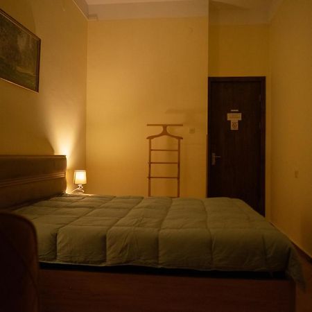 Guesthouse Hillside Тбилиси Экстерьер фото