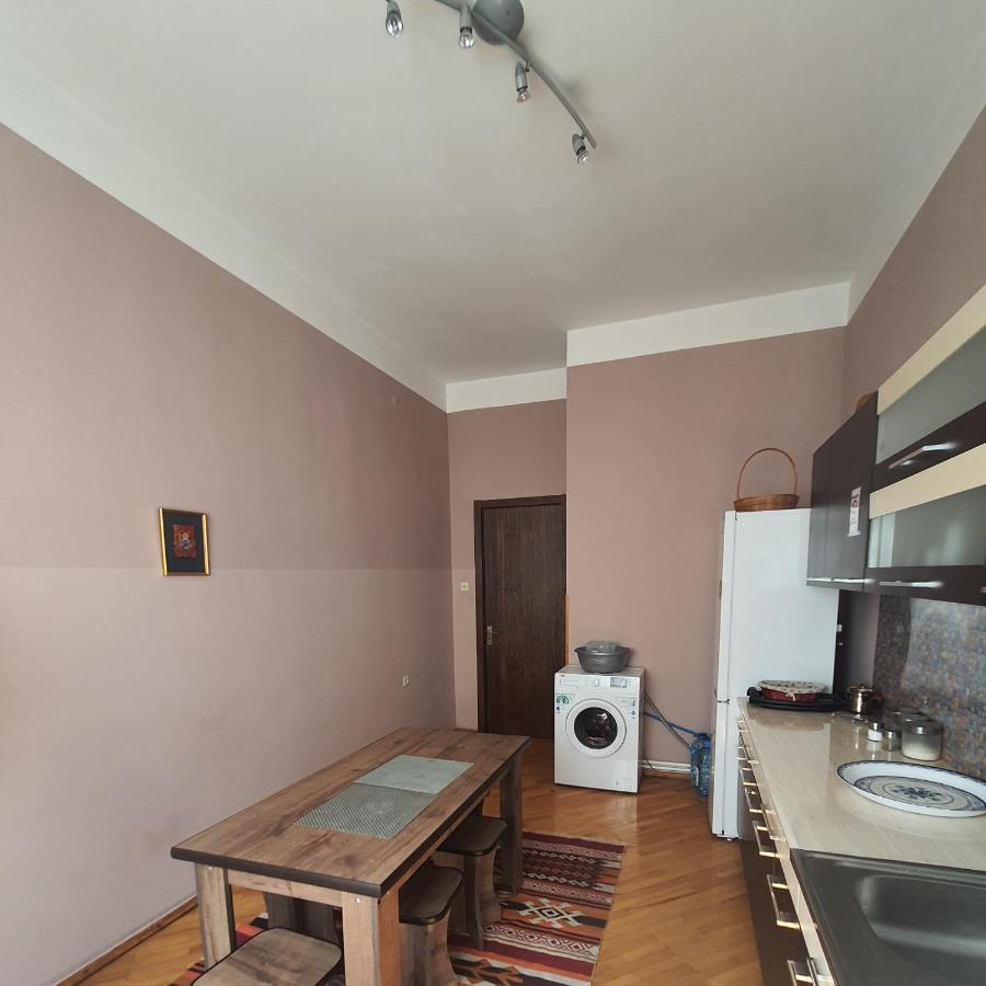 Guesthouse Hillside Тбилиси Экстерьер фото