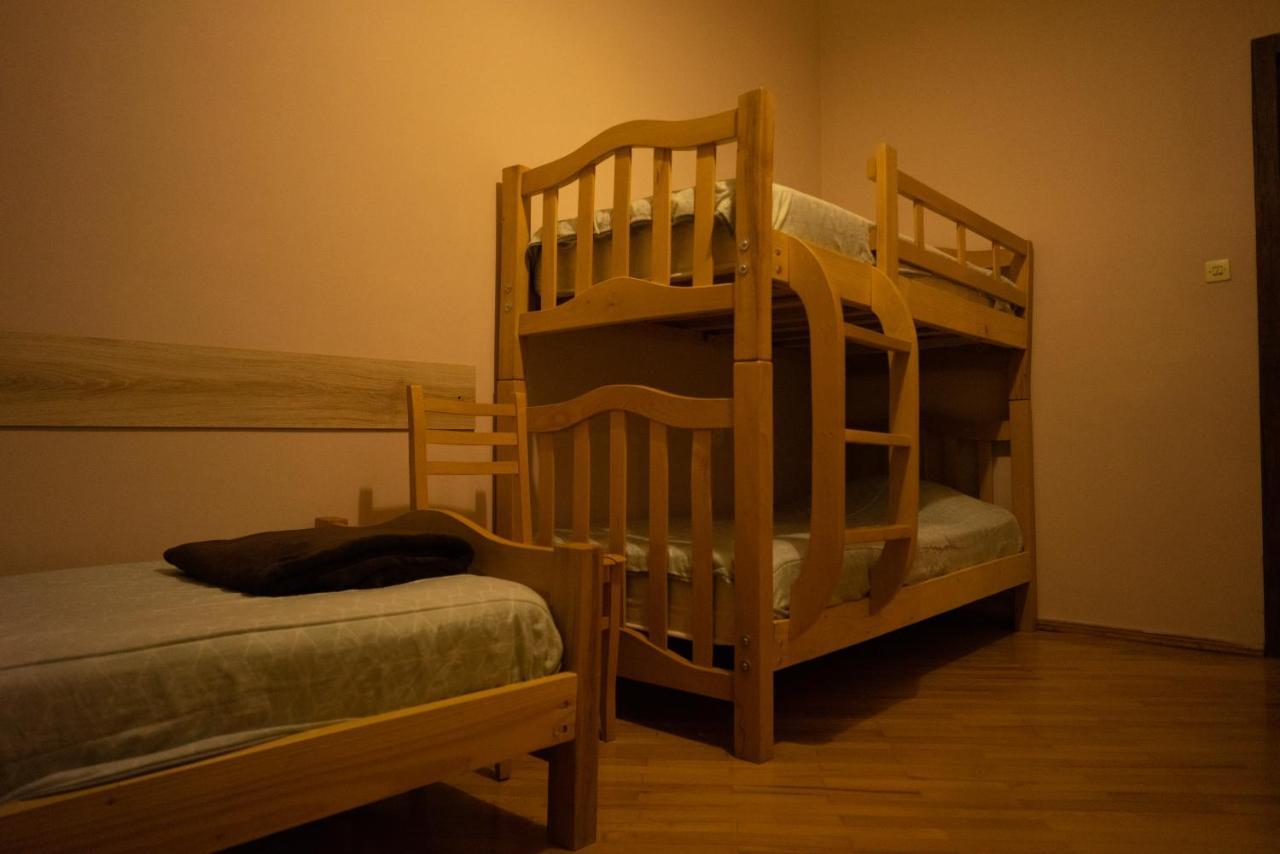 Guesthouse Hillside Тбилиси Экстерьер фото