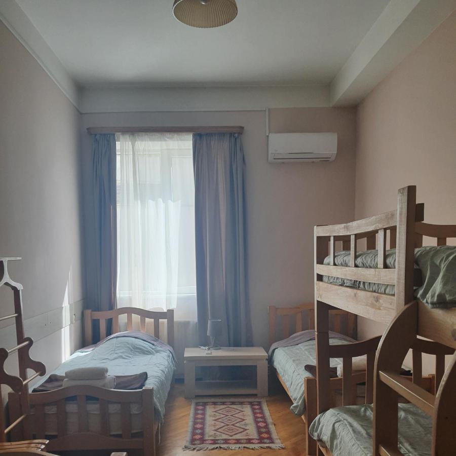 Guesthouse Hillside Тбилиси Экстерьер фото