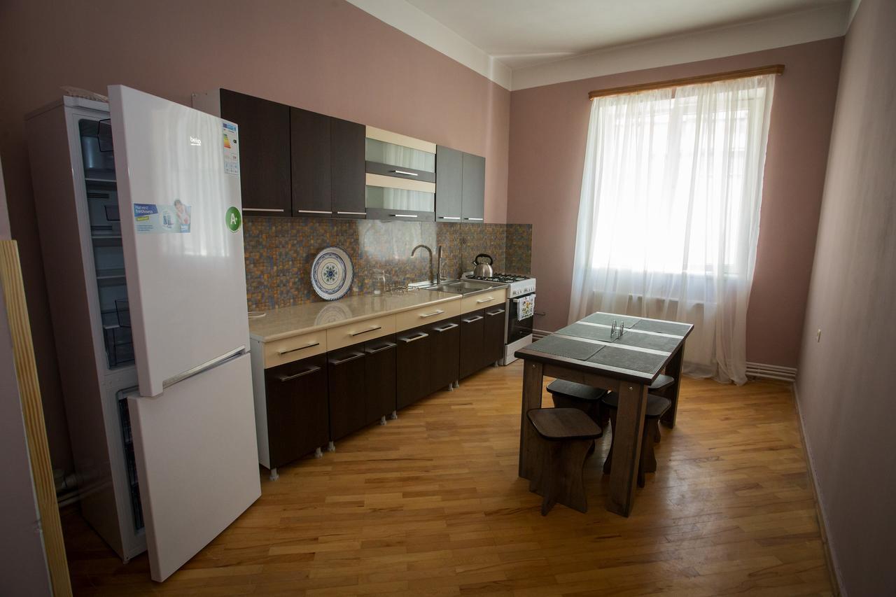 Guesthouse Hillside Тбилиси Экстерьер фото